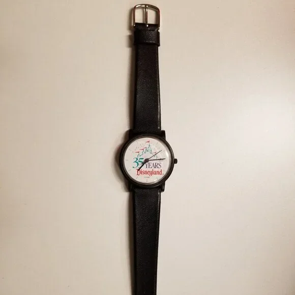 Vintage Disney (35 Years Disneyland) LORUS QUARTZ Watch Collector's Item